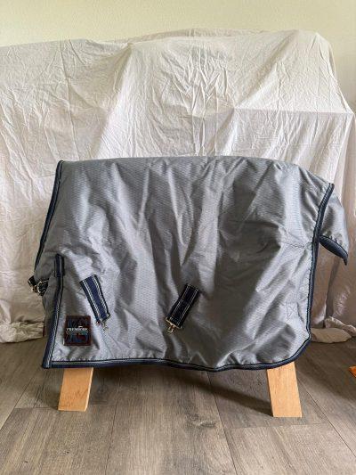 Grijze gevoerde deken 200 gram