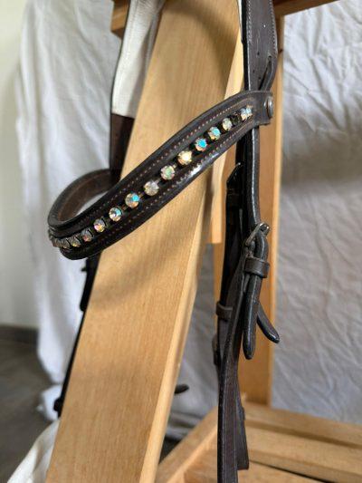 donkerbruine hoofdstel met lak neusriem